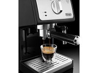 Рожковая кофеварка DeLonghi  ECP 33.21